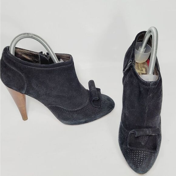 7 For All Mankind - Picture 3 of 16